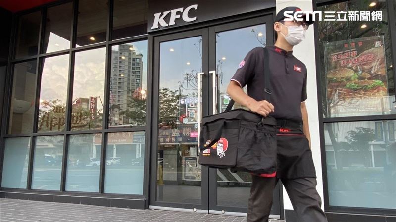 無接觸世代來臨？速食外送先貼上封條