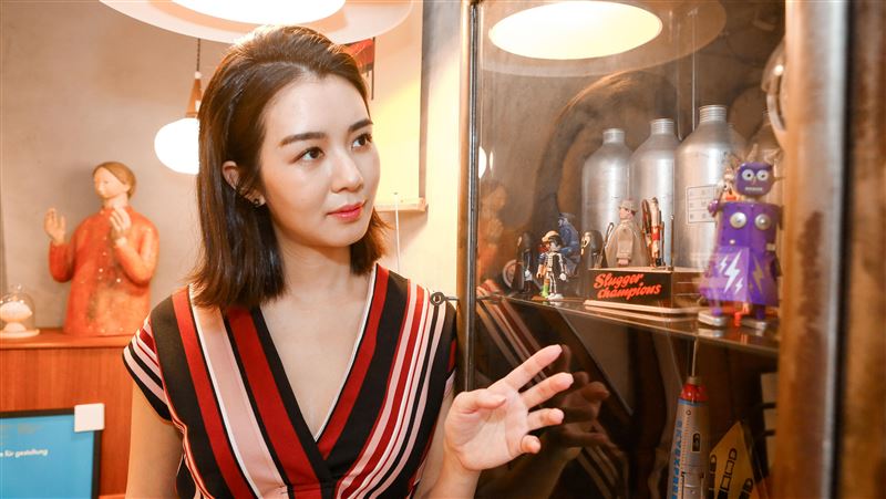 十優港姐來台住飯店　衰遇「鬼閃燈」