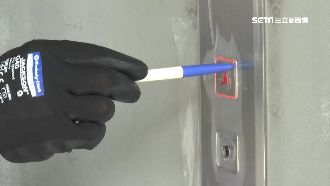 不摸電梯鈕　鑰匙、原子筆狂戳易異常