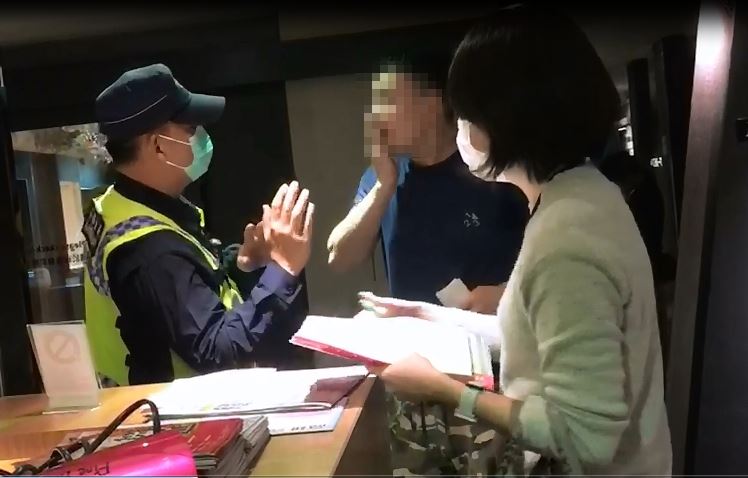 韓籍夫妻認了　等親友幫刷卡繳30萬