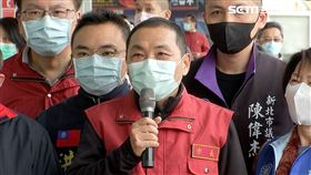 侯友宜,幾米裝置藝術戴口罩