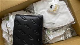  N95,口罩,醫護人員,60箱（圖／翻攝自爆廢公社）
