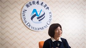 國發會導入新創能量　2020年拚地方創生再進化國家發展委員會積極推動地方創生，國發會主委陳美伶表示，2019年當中，她走過大大小小的鄉鎮，協助地方盤點出DNA，並給予發展建議。2020年會把地方創生跟新創做結合，希望兩者碰撞出來的火花，能發揮加乘效果。中央社記者林俊耀攝　109年1月24日