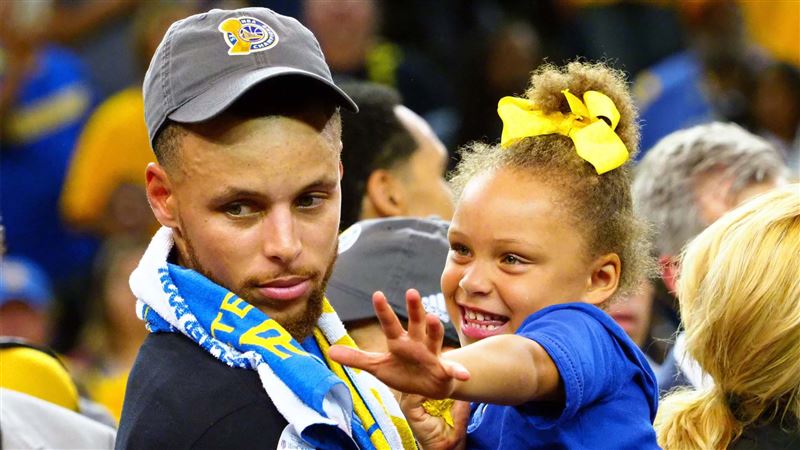 NBA／愛女開嘲諷！老爸柯瑞切心了