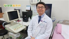 鄭斌男醫師呼籲，現今C肝治療簡單又方便，能有效清除體內病毒，若民眾疑似患有C肝或確診，請盡快至各大醫療院所就醫篩檢與治療。