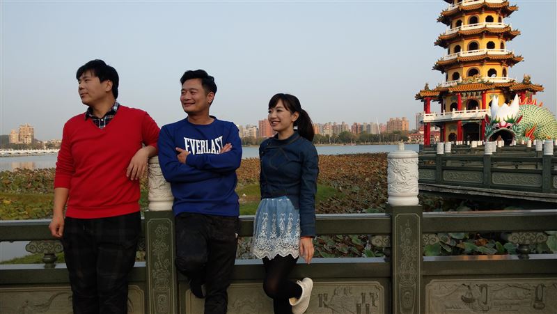 林佑星闖高雄　一百元神秘夜市吃到飽