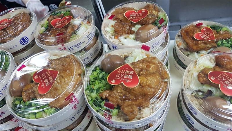 向醫護致敬　台鐵暖心便當增6款菜色
