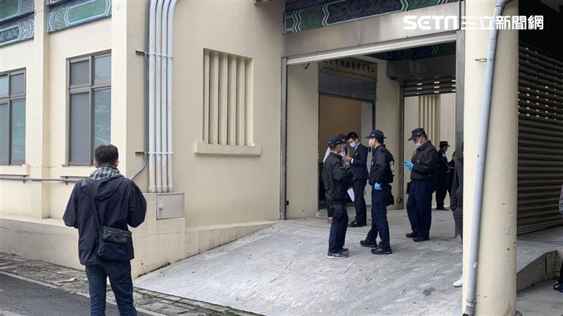 三重裸男陳屍樓梯間　死因不明將解剖
