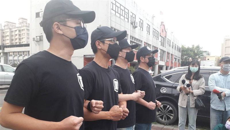 罷韓只差一哩路！四君子爽喊：革命了