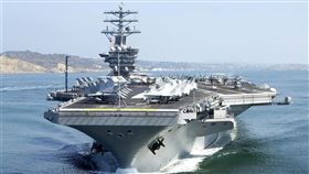 美國媒體Politico今天報導，航空母艦尼米茲號（圖）一名船員上週確診武漢肺炎，成為美國第4艘染疫的航空母艦。（圖取自美國海軍網頁navy.mil）