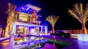 The One樂灣，翻攝自臉書粉專