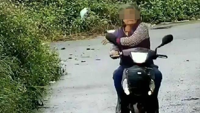 首宗！屏東婦人亂丟口罩　重罰6千元