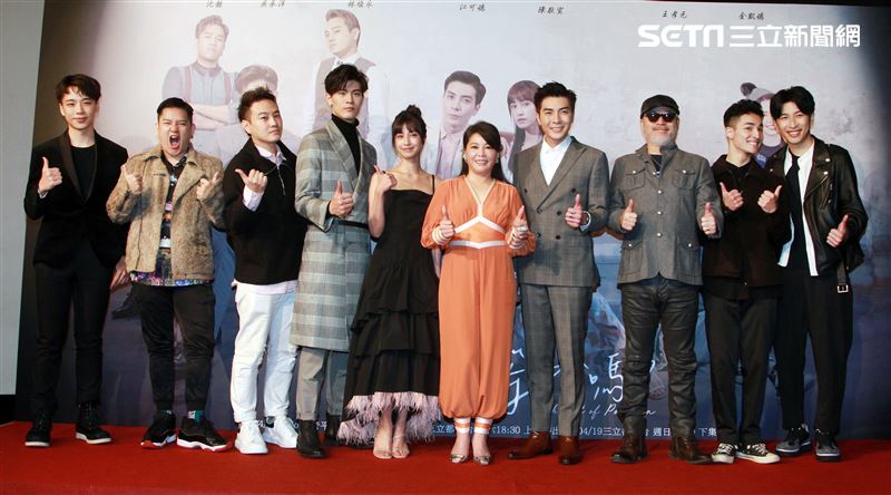 沈懿、林埈永、吳承洋、陳敬宣、江可德、班鐵翔、王孝元出席三立網劇「位！你在等我嗎？」首映會。（記者邱榮吉/攝影）