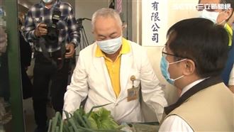 包尿布賣口罩　72歲老藥師暖哭全台