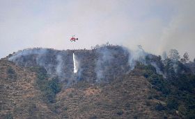 涼山森林火災 中國：氣象複雜地形險峻
