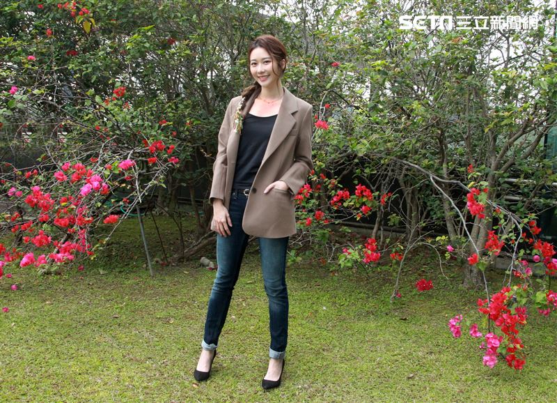 張景嵐接受三立新聞網專訪。（記者邱榮吉/攝影）