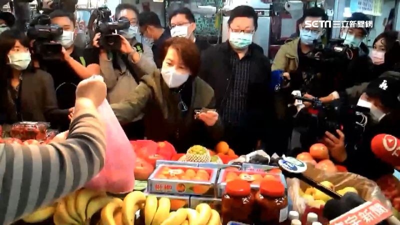 現階段口罩能拿掉嗎？急診醫這樣說