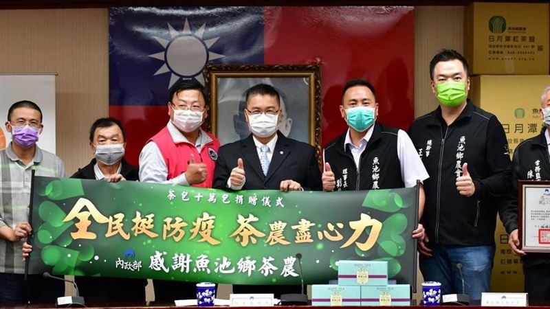 挺政府防疫　南投茶農贈13萬茶包