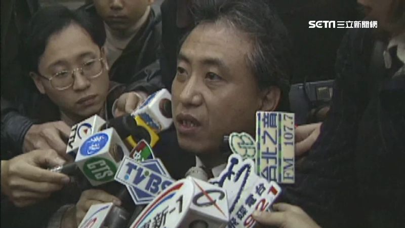 確診酒店禮服風　小姐顏值高吸商務客