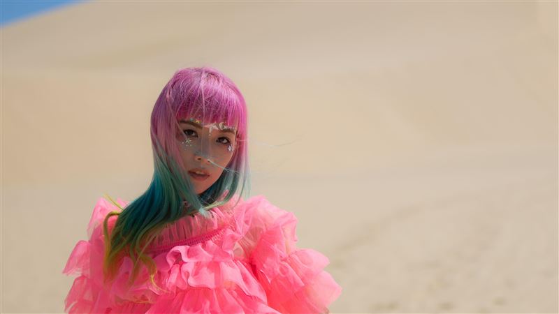 女星驚曝絕美南半球　到無人沙漠解放