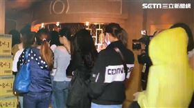 金芭黎,舞小姐,酒店,突擊,武漢肺炎(翻攝畫面)