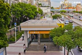 捷運中山國小站。（圖／記者陳韋帆攝影）