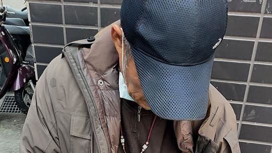 六指伯敲車窗討工作　他救濟萬人淚讚