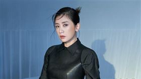 賈靜雯。（圖／《ELLE》國際中文版雜誌提供）