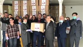 台灣,波蘭,口罩,患難之交。(圖/翻攝自推特)