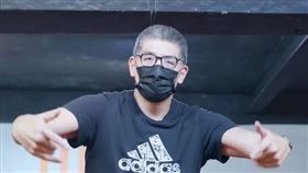 連勝文跳洗手舞（圖／翻攝自連勝文臉書）