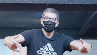 連勝文大跳洗手舞　網友留言一面倒