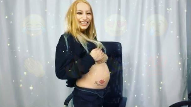 爆乳網紅抄襲蒼井空　將直播生子過程
