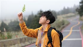 光良發行新專輯《絕類》找來黃韻玲、李欣芸兩大才女掌舵。（圖／星娛音樂提供）