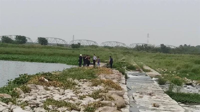 高雄驚見男浮屍　警透過指紋查獲身分