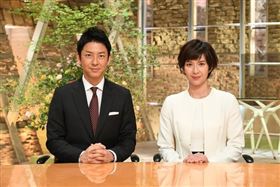 43歲的日本朝日電視台型男主播富川悠太（富川アナ）確診武漢肺炎（COVID-19、新冠肺炎）。推特