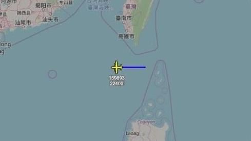 遼寧號南下…美軍電偵機現蹤巴士海峽