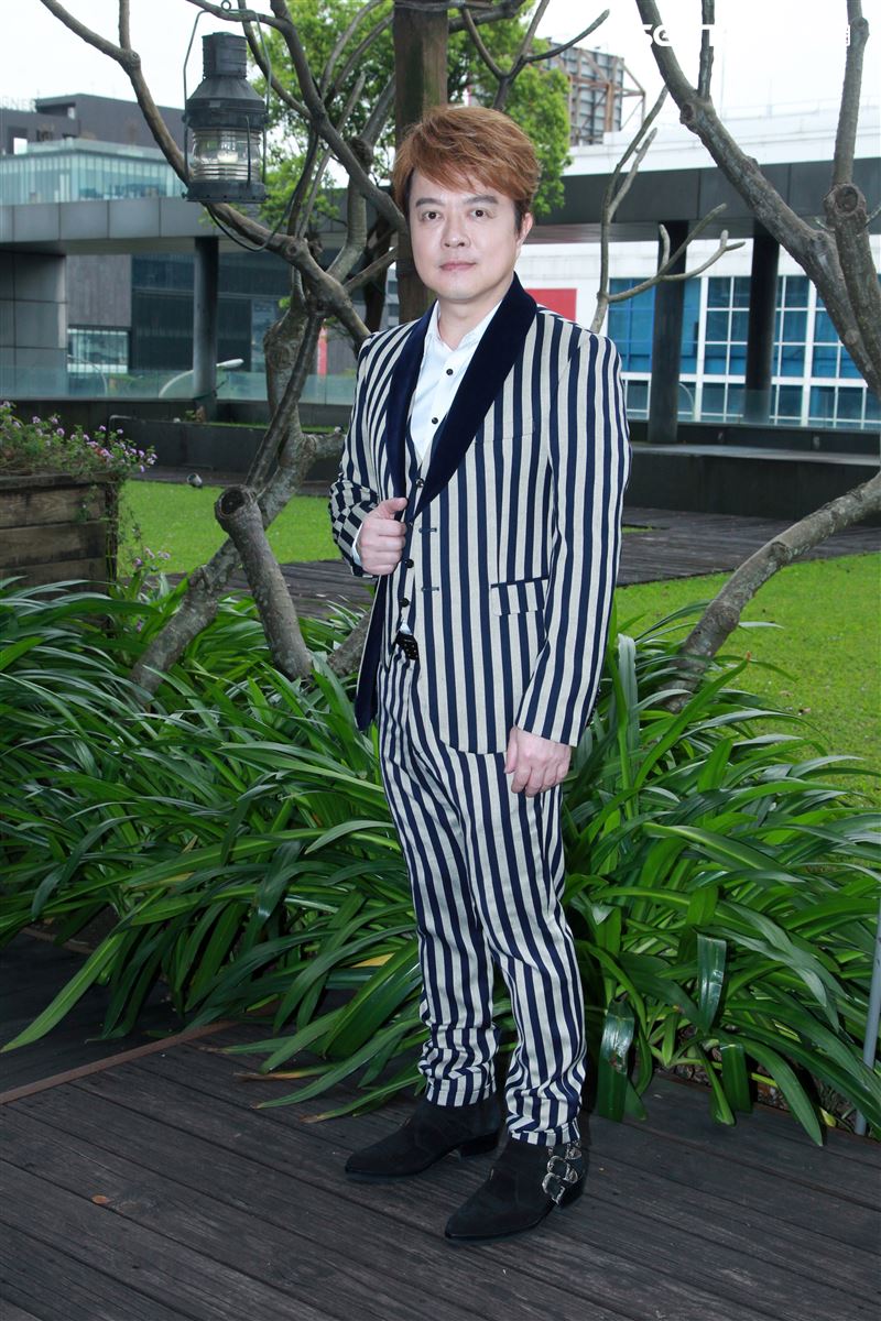 翁立友三立新聞網專訪。（記者邱榮吉/攝影）