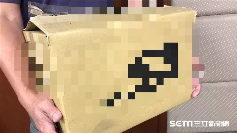 門口有詭異包裹　打開見「帶血男嬰」