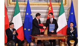 扯到爆！「中國援助防疫」大外宣　義大利作家投書揭發假象（圖／翻攝自foreignpolicy）