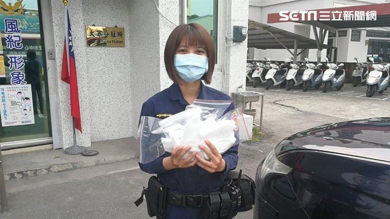 煞氣ㄟ進門撒2百個　警傻住後…暖哭