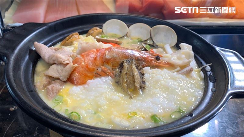 高CP澎湃海鮮粥　料超多僅120元