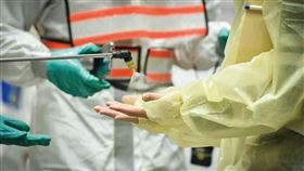 武漢肺炎,李艷秋,紐約,毒班機,華航,包機
圖／翻攝自衛生福利部臉書