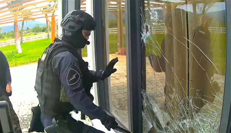國家細胞簡訊立功！警方攻破詐騙機房