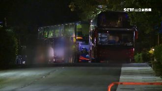 第2梯類包機隔離期滿　家屬午夜接人