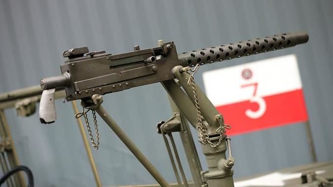 將軍的車被拍賣　標配機槍的戰爭機器