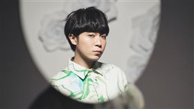 環球音樂提供 0414 吳青峰《太空人線上影展》超現實藝術實驗二部曲〈水仙花之死〉&〈男孩莊周〉MV首播
