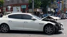 新莊,輔大,車禍,瑪莎拉蒂（圖／翻攝畫面）