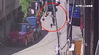 偷車新招？賊「遛狗」在鄰居眼前撬鎖