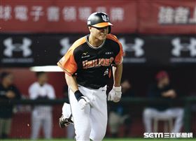 統一獅鄭鎧文。（圖／記者林聖凱攝影）