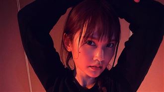 終於懷孕了？楊丞琳暴瘦進婦產科檢查